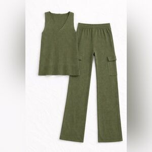 Olive Ribbed Knit Two-Piece Set – Sleeveless V-Neck Top & Cargo Pants